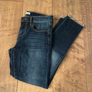 26P Banana Republic dark wash ankle jeans (raw hem)